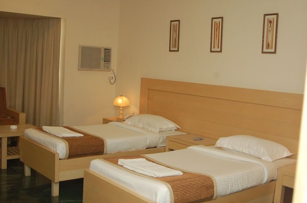 Hotel Plaza Palace Superior Double or Twin Room, 1 Double Bed, City View 2