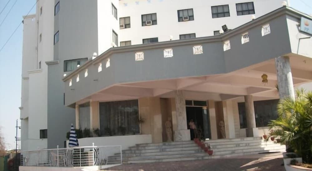 undefined Hotel Plaza Palace 3