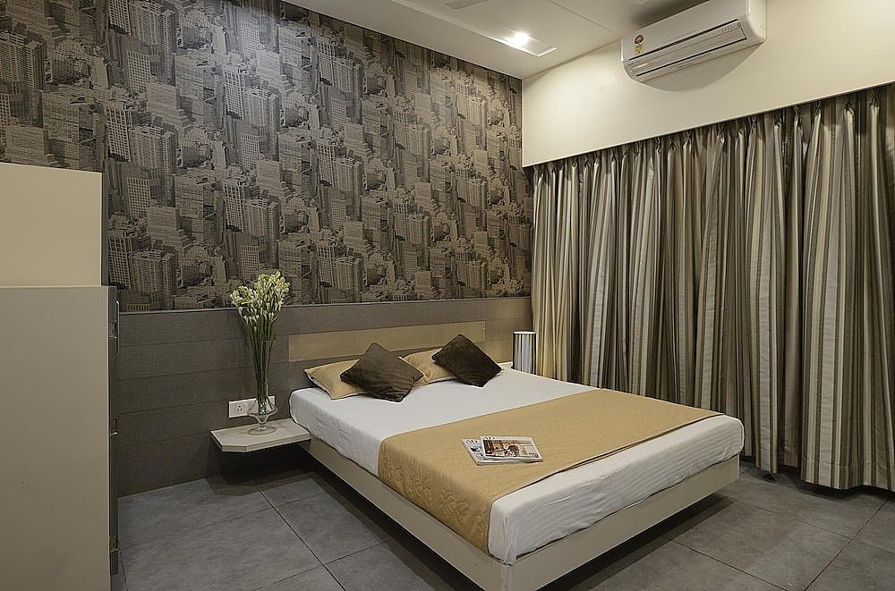 Deluxe AC Room