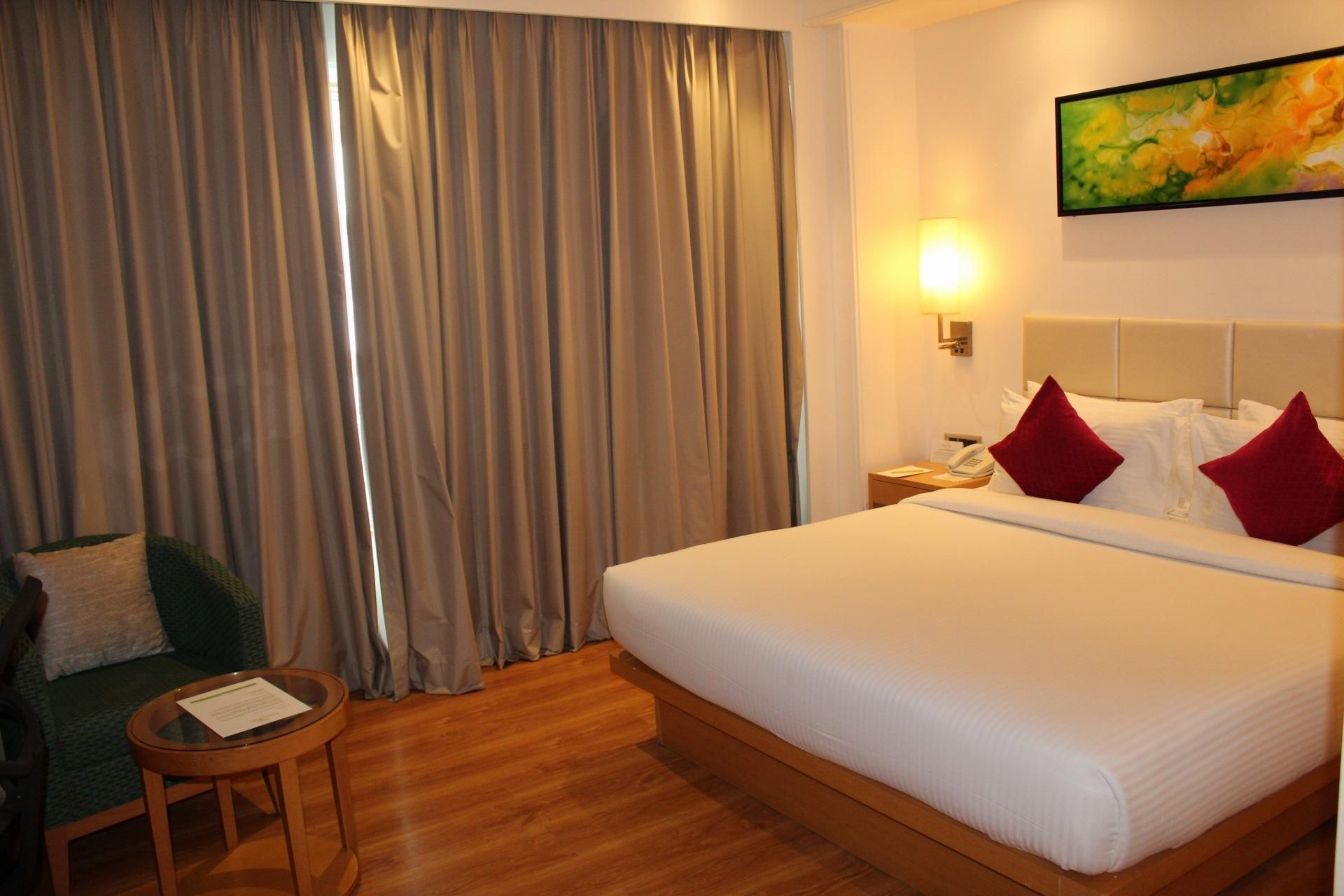 Club Deluxe King Bed