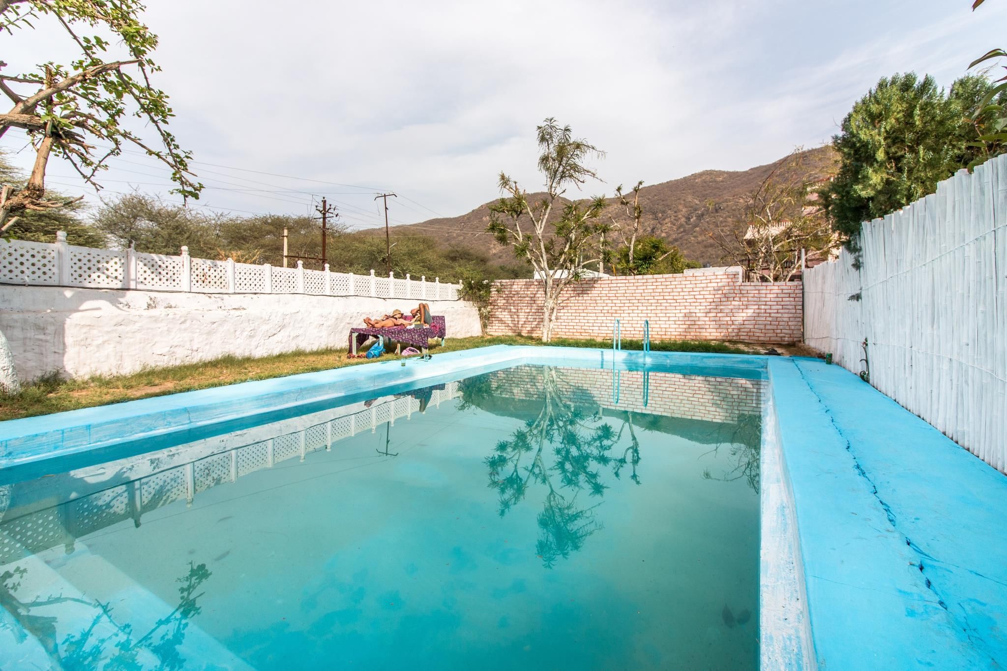 swimming pool