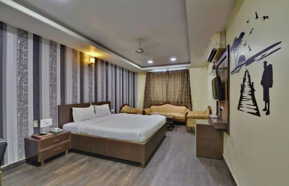 undefined Hotel puneet international 10