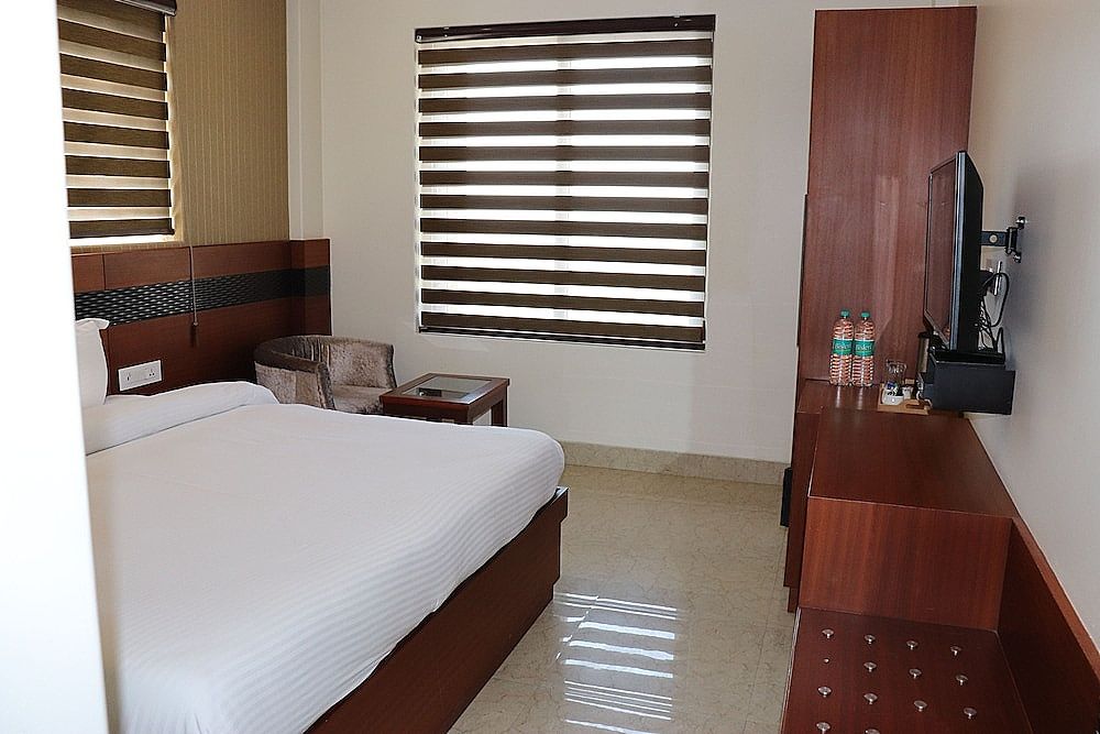 Holy River Hotel Deluxe Double Room, 1 King Bed (City View and Mountain View)