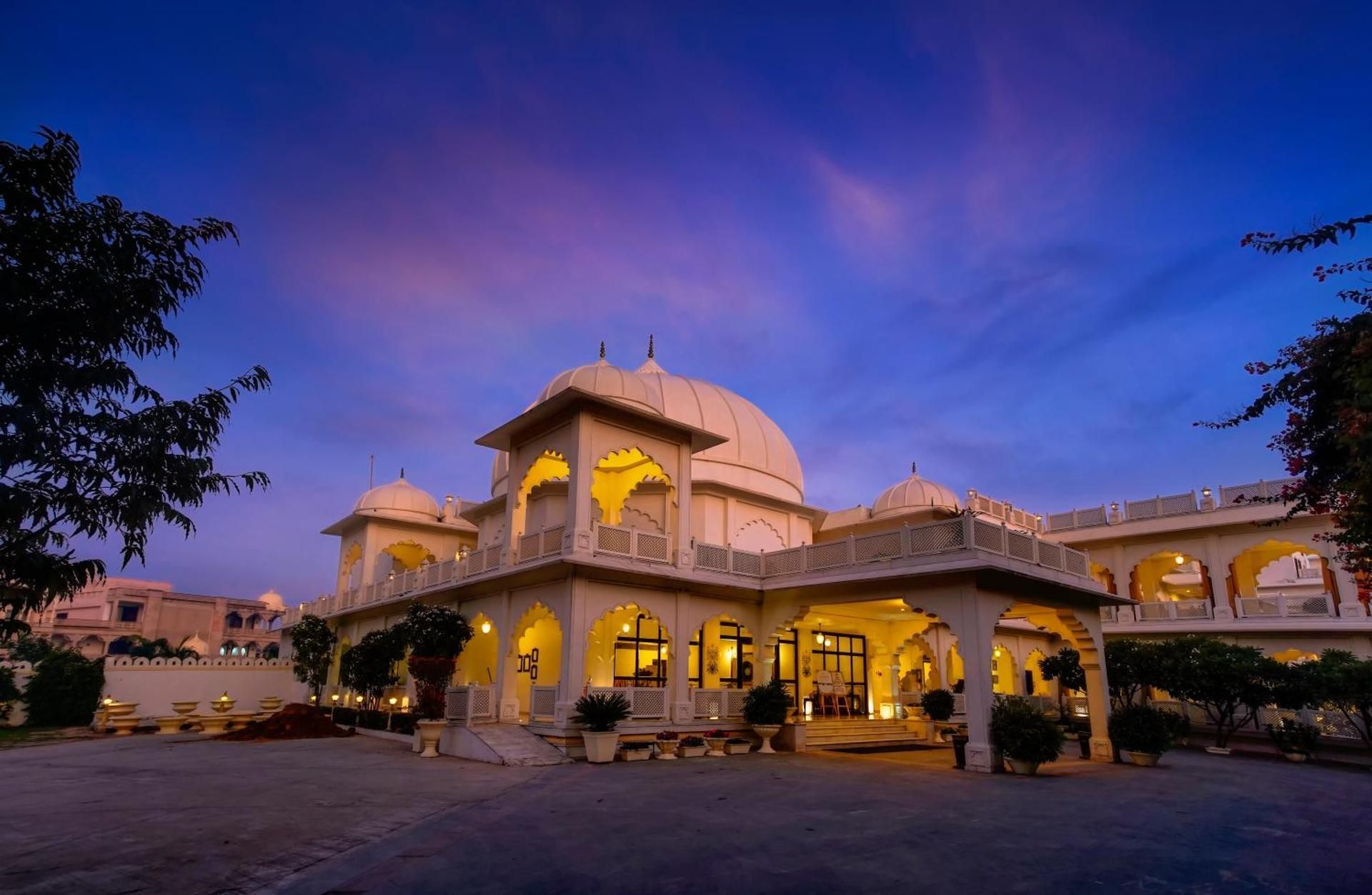 Anuraga Palace entrance 3