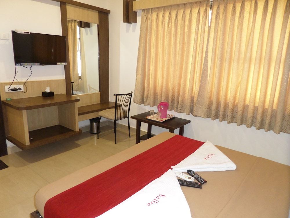 Hotel Sai Ba Deluxe Room (Non A/C) 4