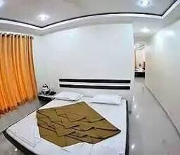 Ac Luxury Suite Room