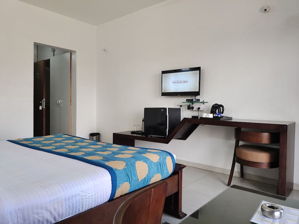 Sapphero Resorts A Unit Of Shri Sai Hospitality Superior Double Room 3
