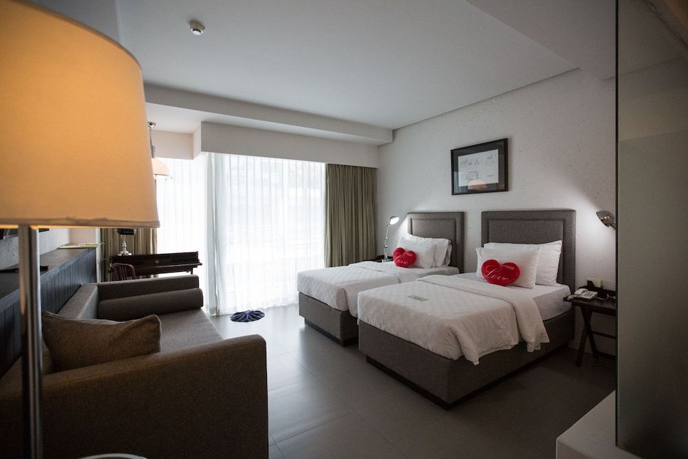 undefined Sugar Palm Grand Hillside 10