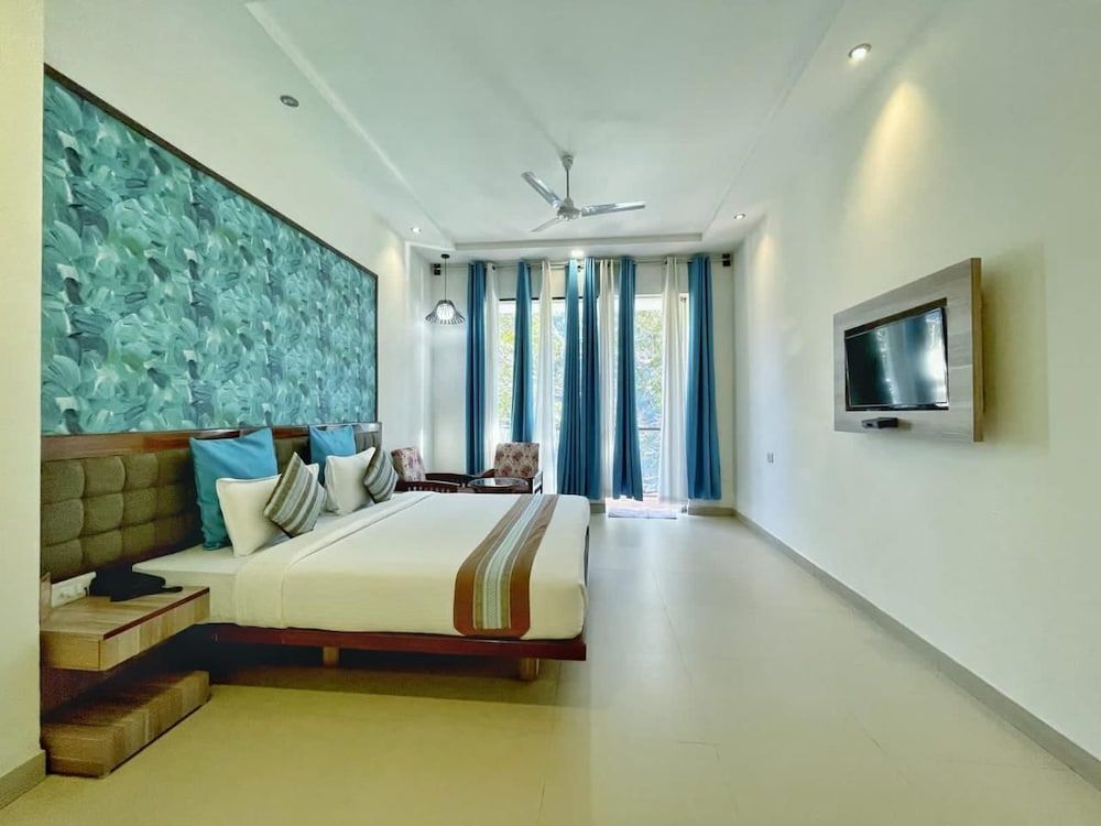 Namami Ganges Junior Room 4