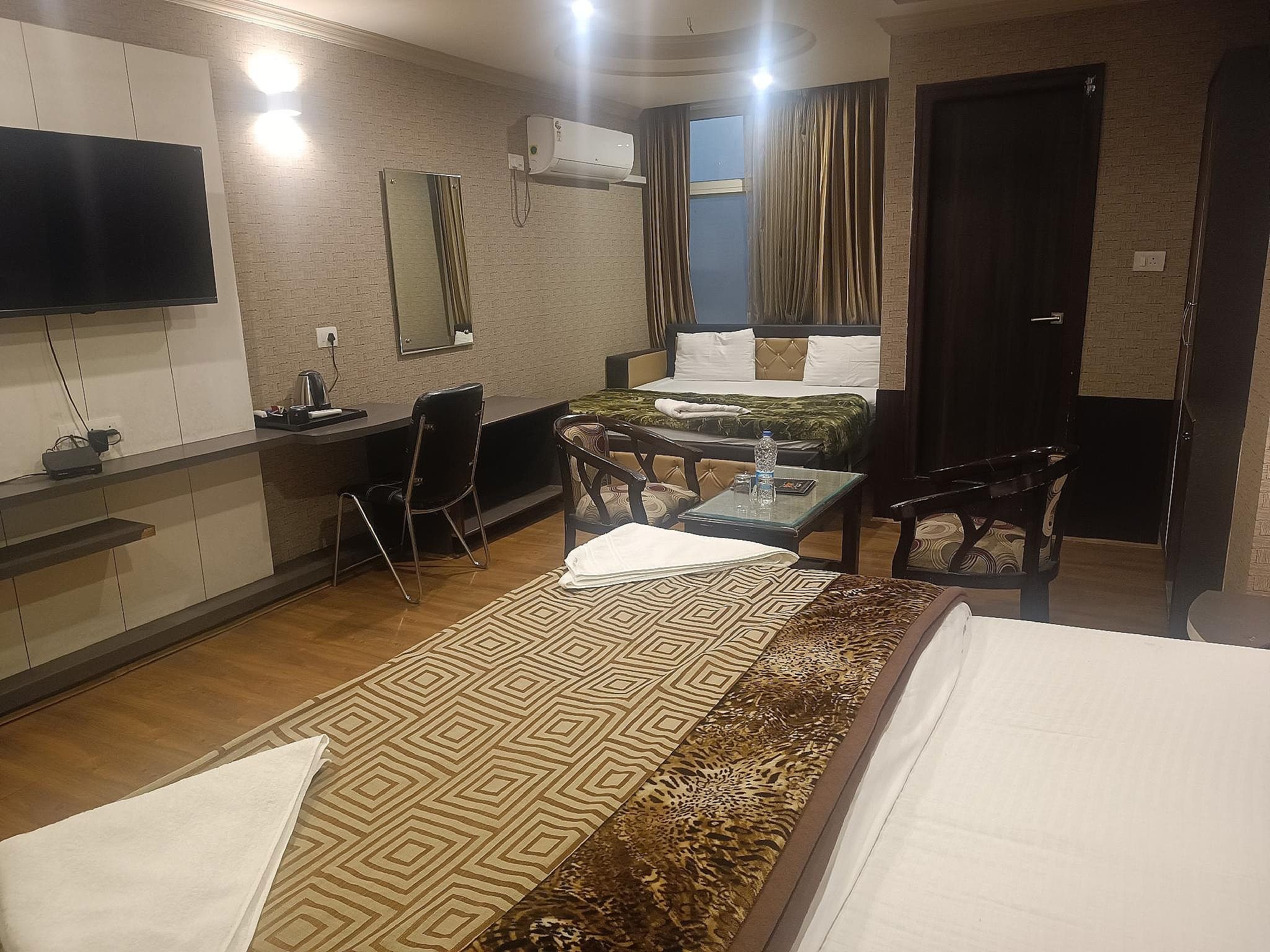 Family Room with Air Conditioning