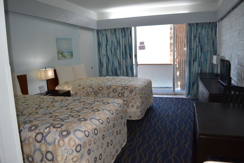 Padre South Hotel On The Beach Standard Double Room, Kitchenette (North - No Pets Allowed) 2