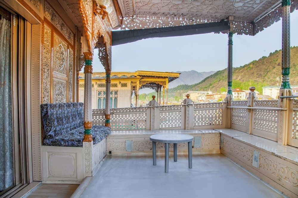 undefined GuestHouser 1 BR Houseboat 126f 6