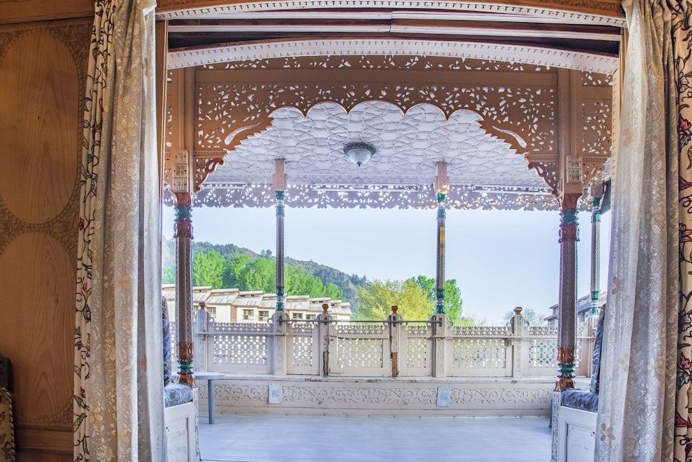 undefined GuestHouser 1 BR Houseboat 126f 5