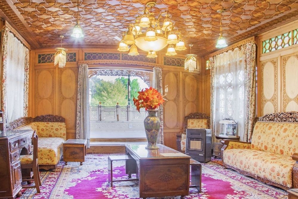 undefined GuestHouser 1 BR Houseboat 126f 4