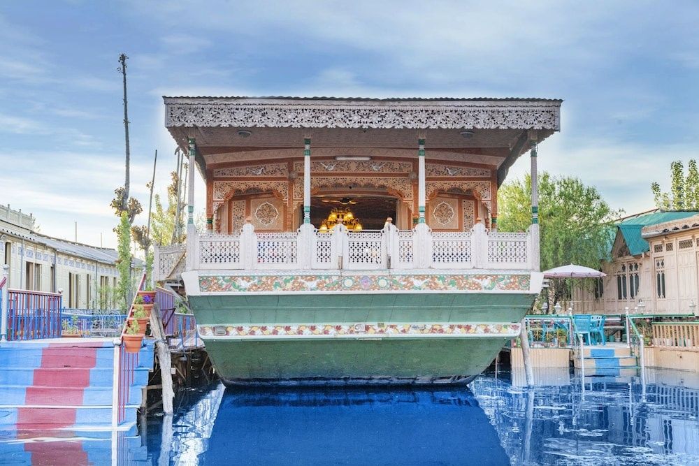 undefined GuestHouser 1 BR Houseboat 126f 2