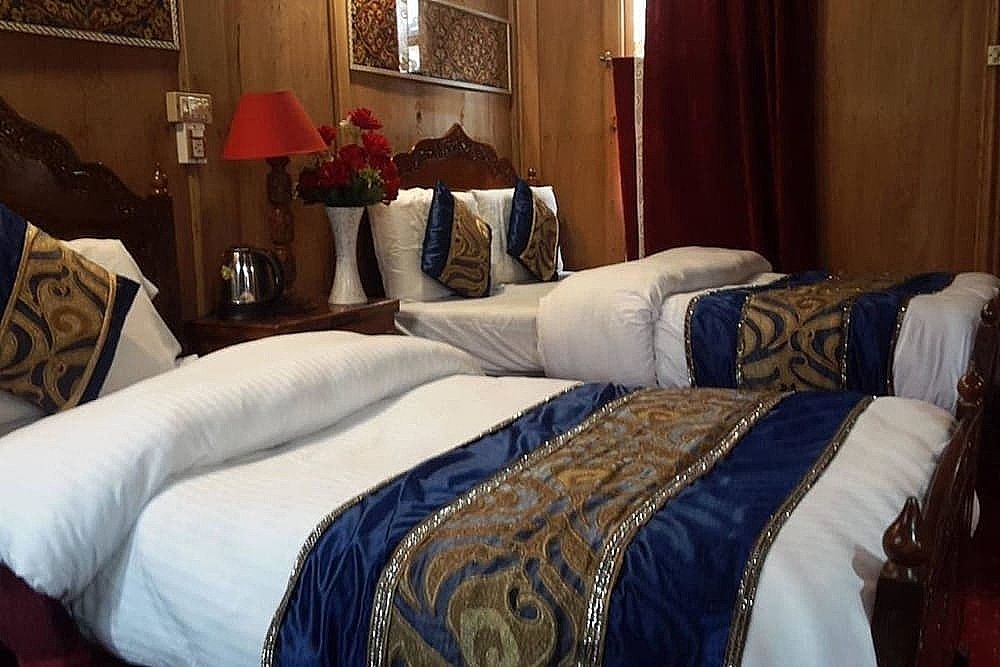 undefined Houseboat Prince Of Bombay 5