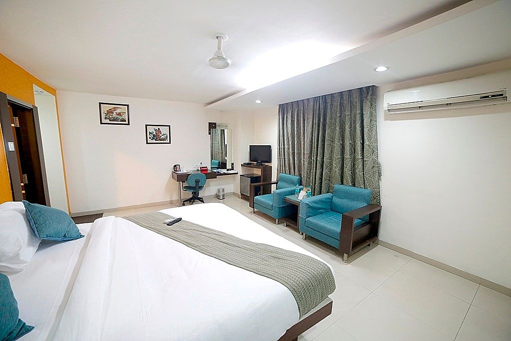 Click Hotel Yuvraj, Surat Standard room 2