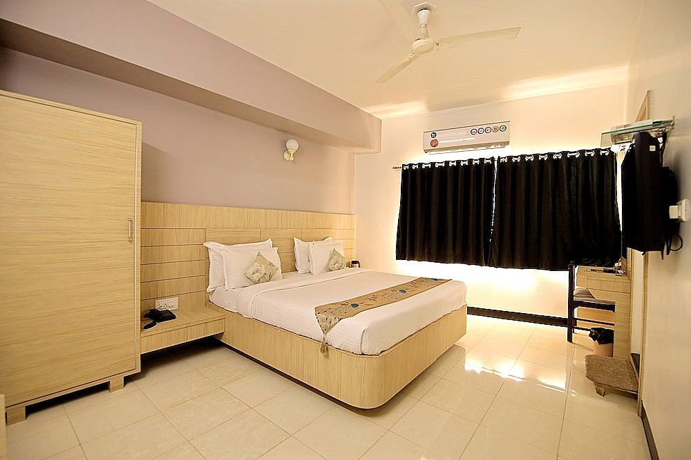 Hotel Ashish Palace Deluxe Double or Twin Room 14