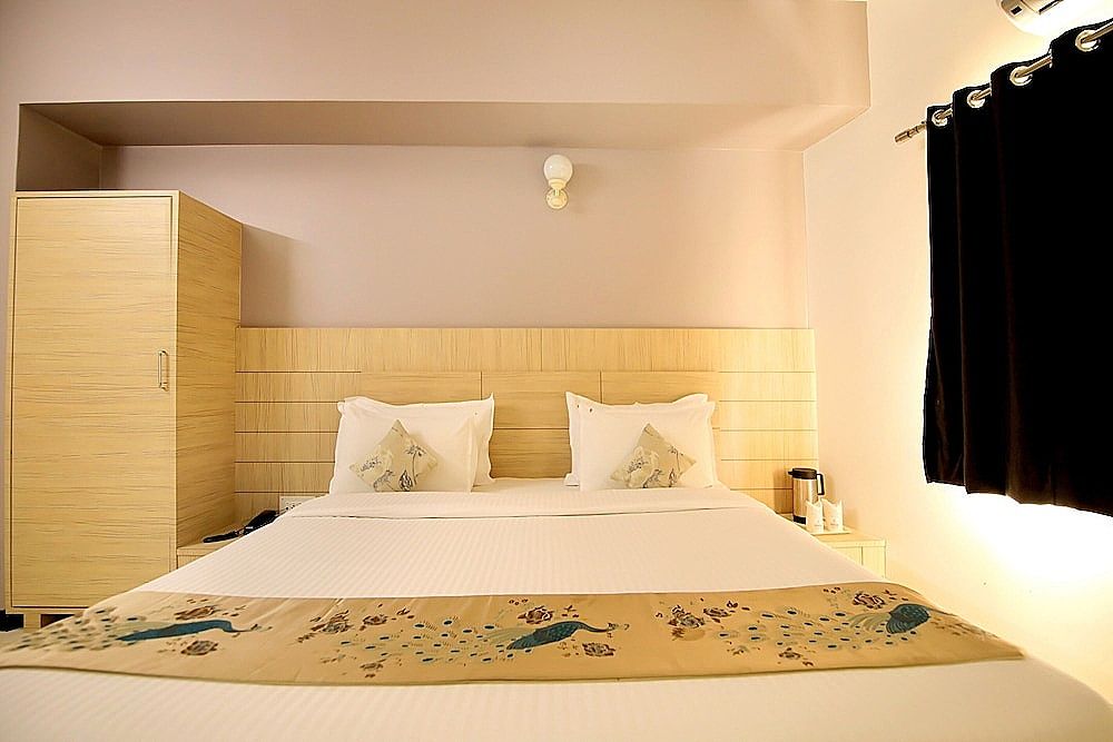 Hotel Ashish Palace Deluxe Double or Twin Room 21