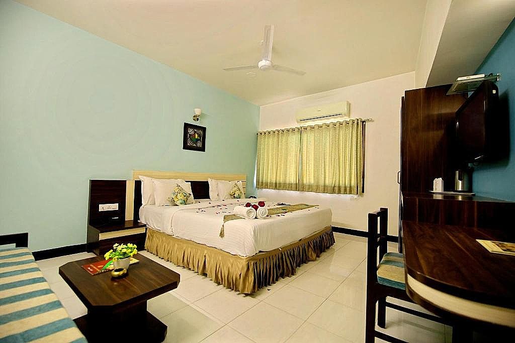 Hotel Ashish Palace Deluxe Double or Twin Room 4