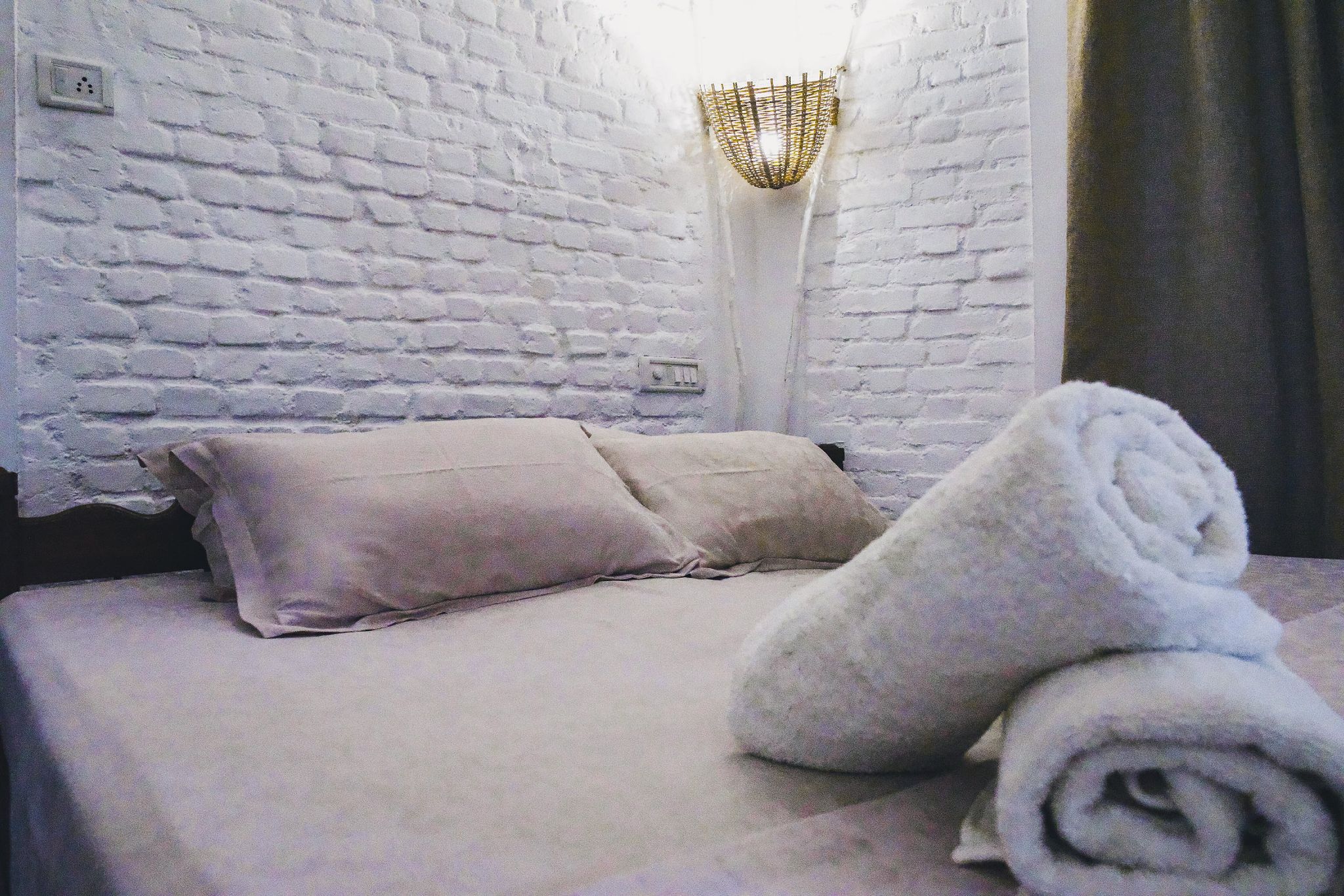 InDa Hotel AC Deluxe Double Room 8