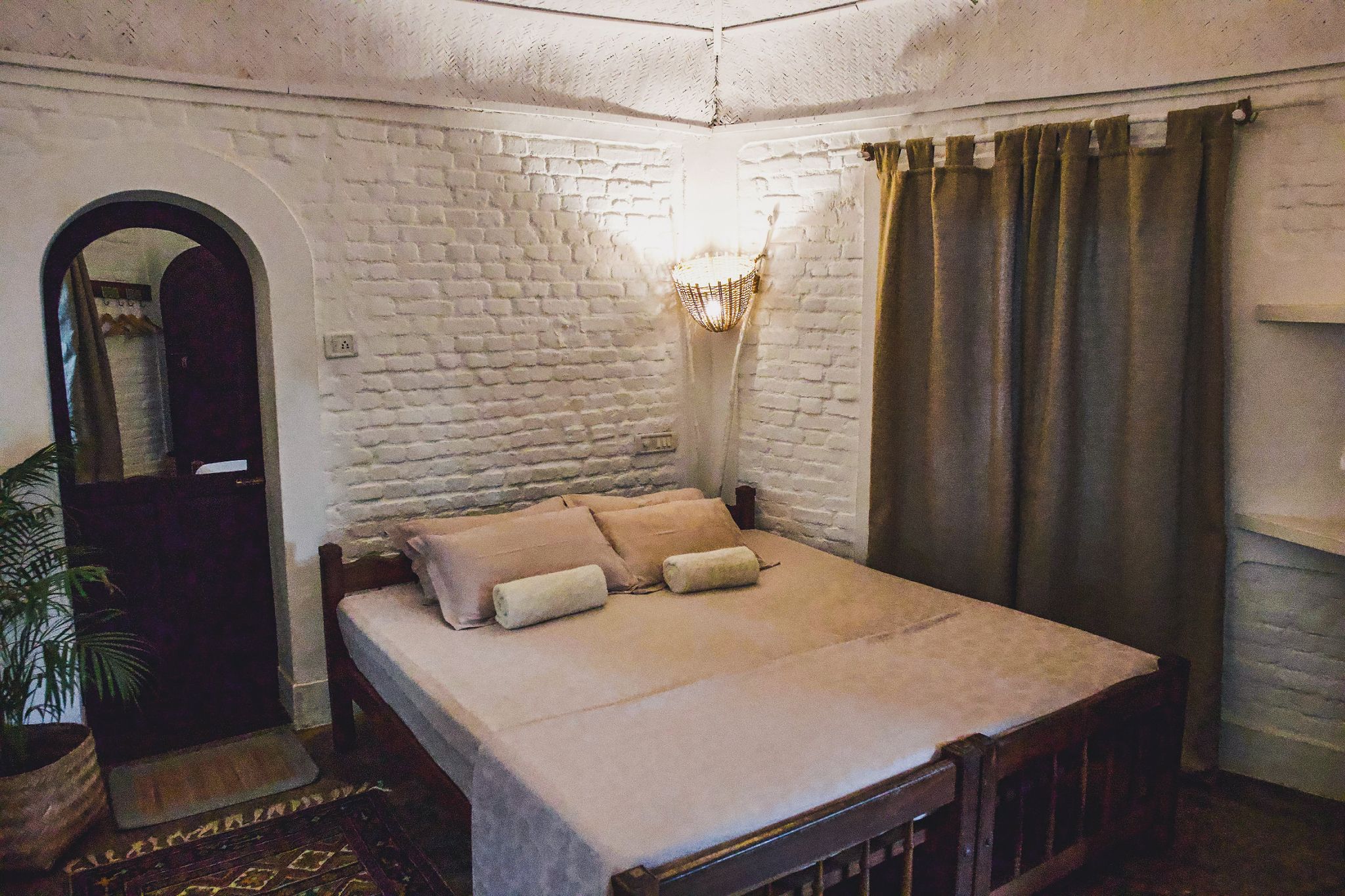 InDa Hotel AC Deluxe Double Room 7