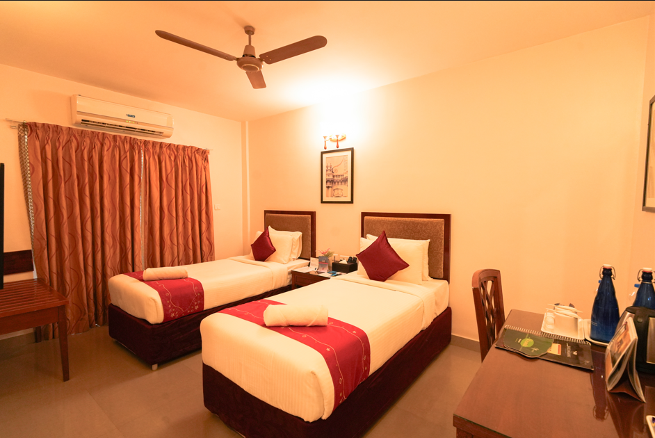 MGM Vailankanni Residency Deluxe Room - Twin Bed