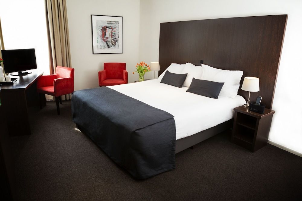 Sandton Eindhoven Centre Deluxe Double or Twin Room 2