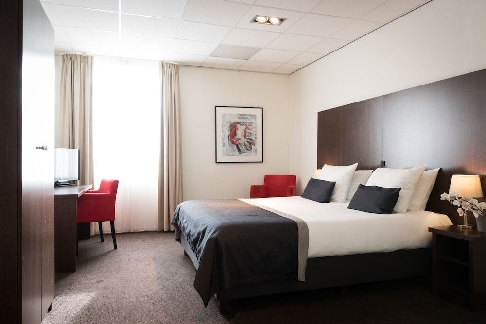 Sandton Eindhoven Centre Deluxe Double or Twin Room 5