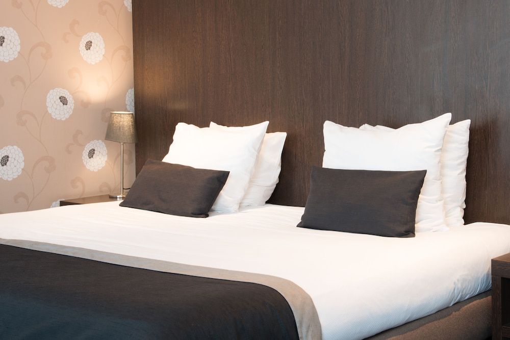 Sandton Eindhoven Centre Deluxe Double or Twin Room 3