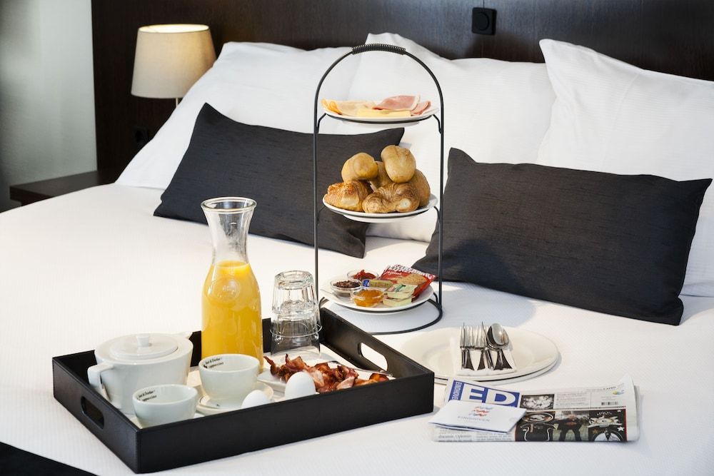 Sandton Eindhoven Centre Deluxe Double or Twin Room 6