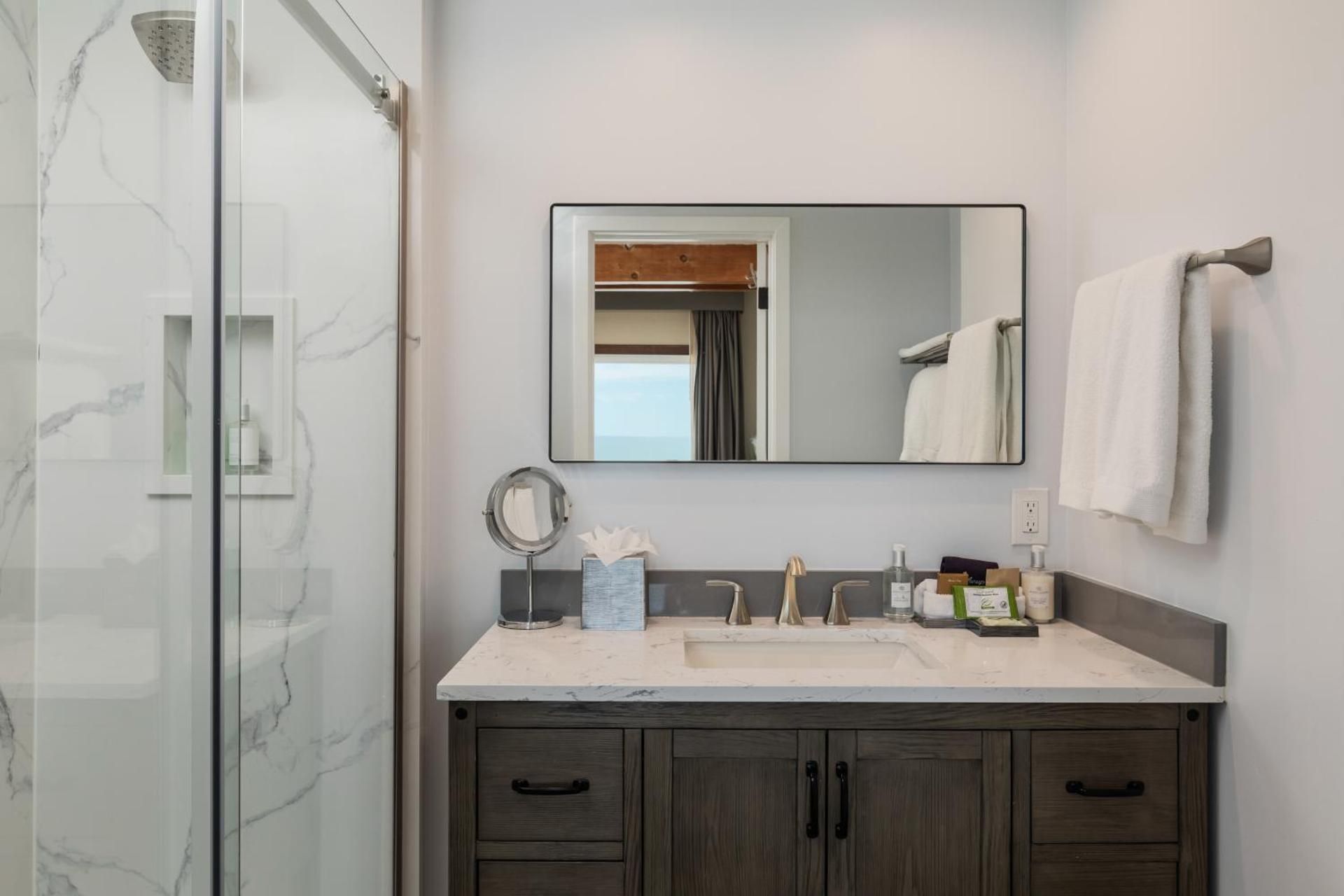 undefined Cypress Inn On Miramar Beach 9