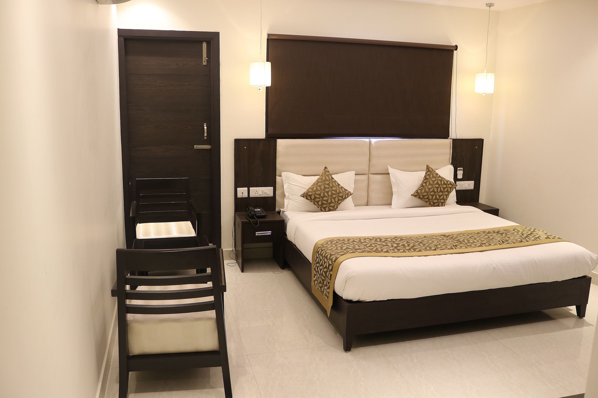 Hotel Solitaire Deluxe Room 2