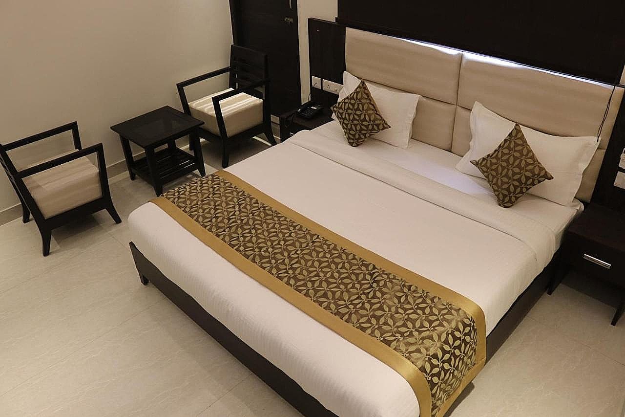 Hotel Solitaire Deluxe Room 4