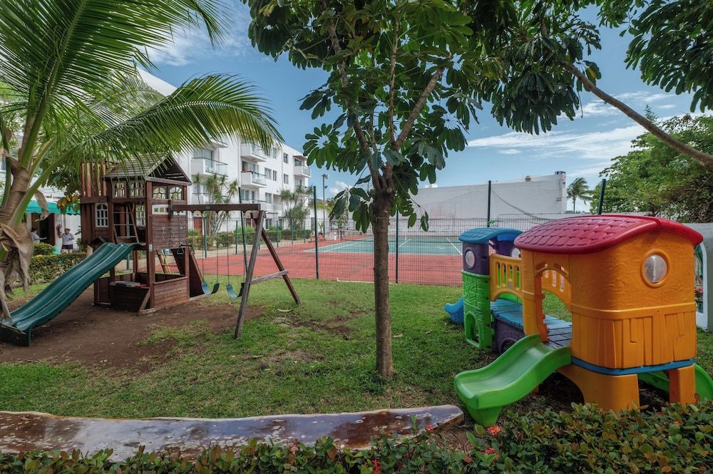 Children's play area - outdoor