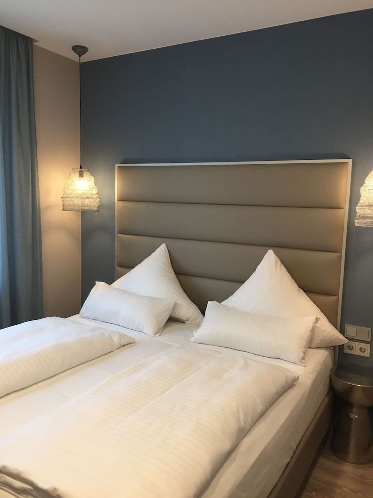 undefined Hotel Belle Blue 4