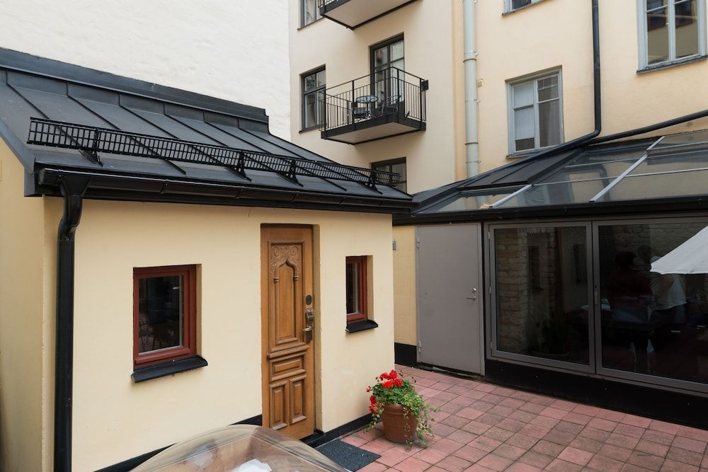 undefined Rex Hotel 6