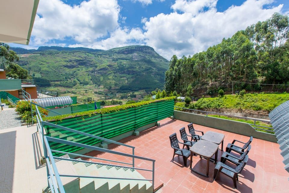 undefined Mountain Hut Resorts 3