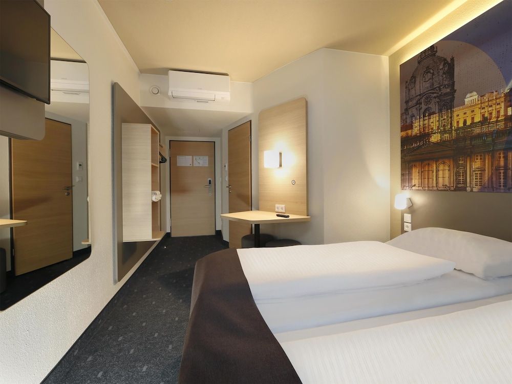 B&B Hotel Berlin City-West Twin Room 4
