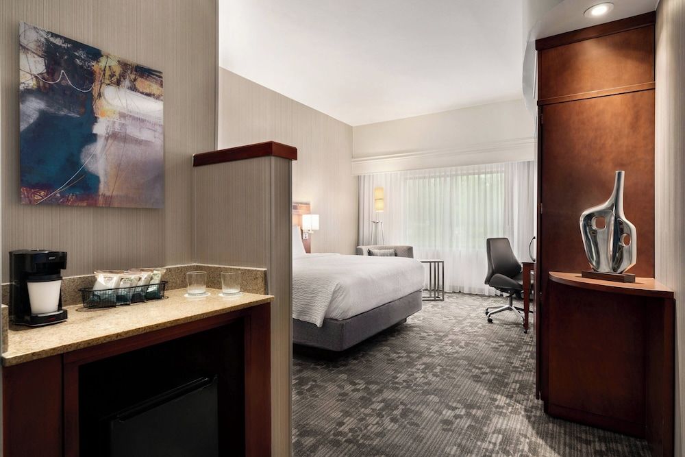 Room, 1 King Bed, Non Smoking