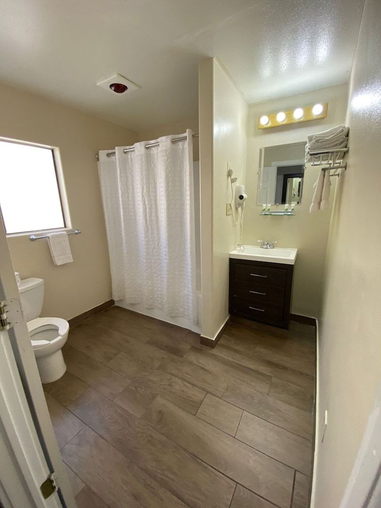 Inca Inn Superior Room, 1 Queen Bed, Non Smoking 5