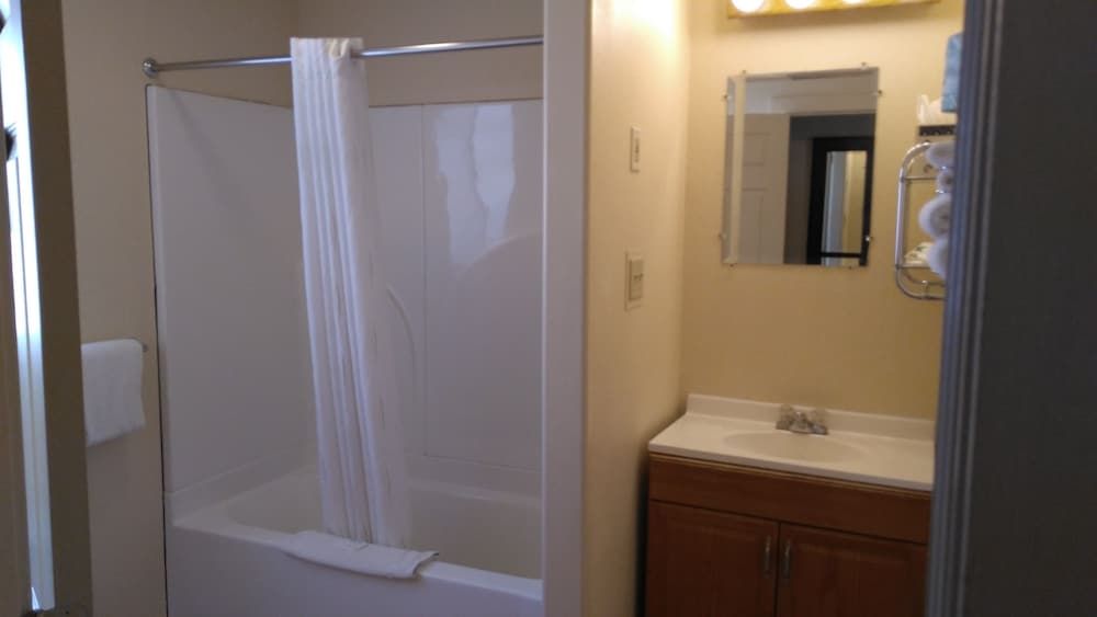 Inca Inn Superior Room, 1 Queen Bed, Non Smoking 12