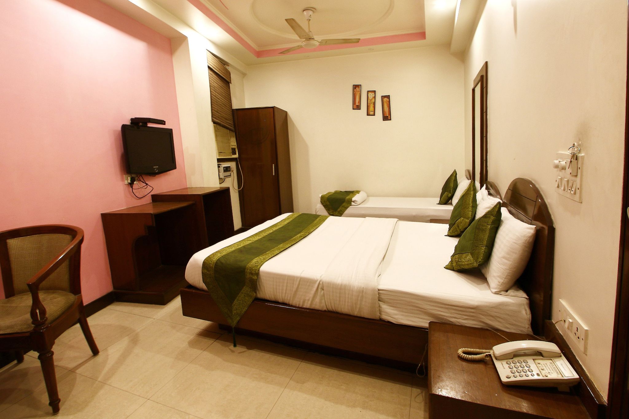 Triple Bed Room