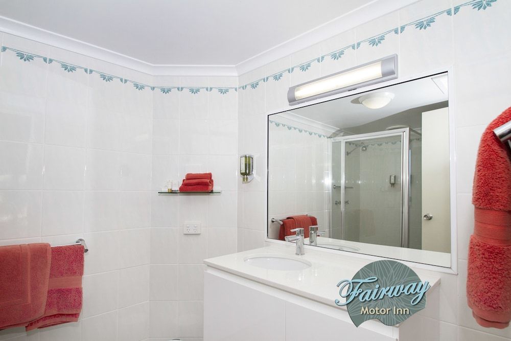 Fairway Motor Inn Family Room 7