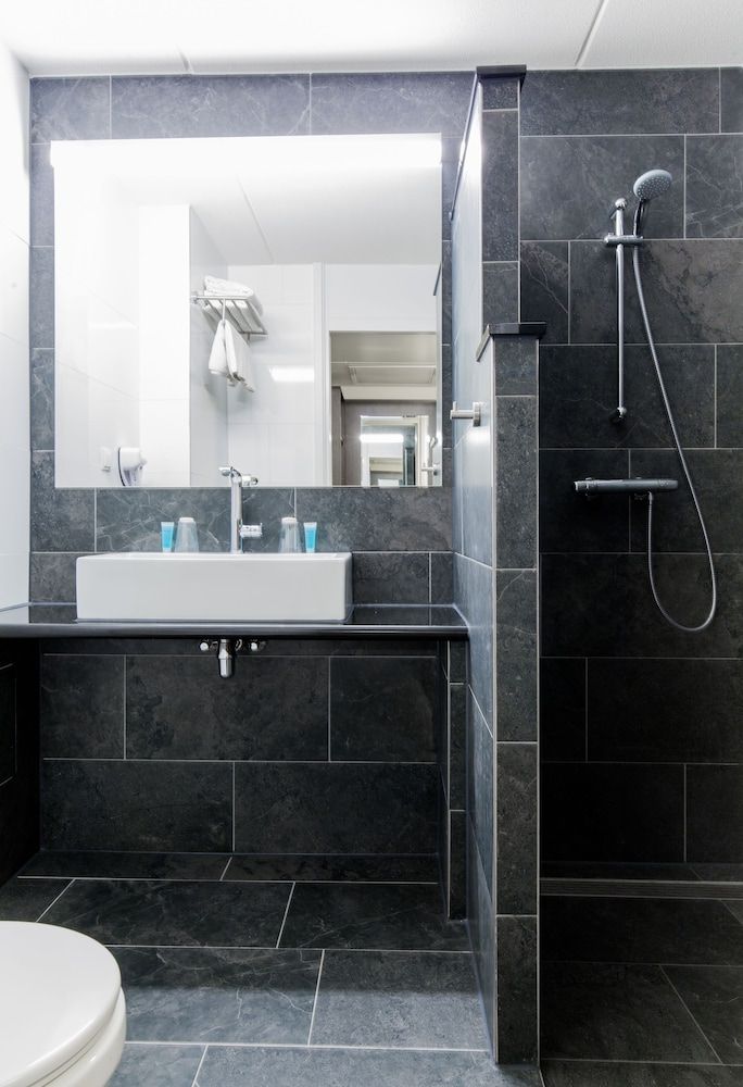 Bastion Hotel Bussum Hilversum Deluxe Twin Room, 2 Twin Beds 3