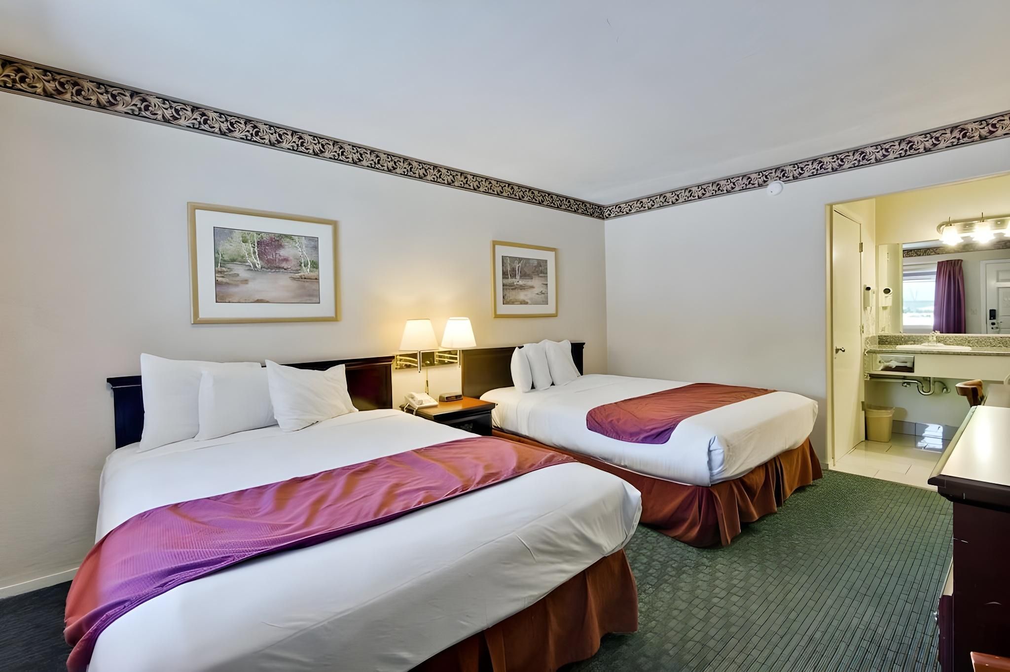 2 Queen Beds Non-Smoking