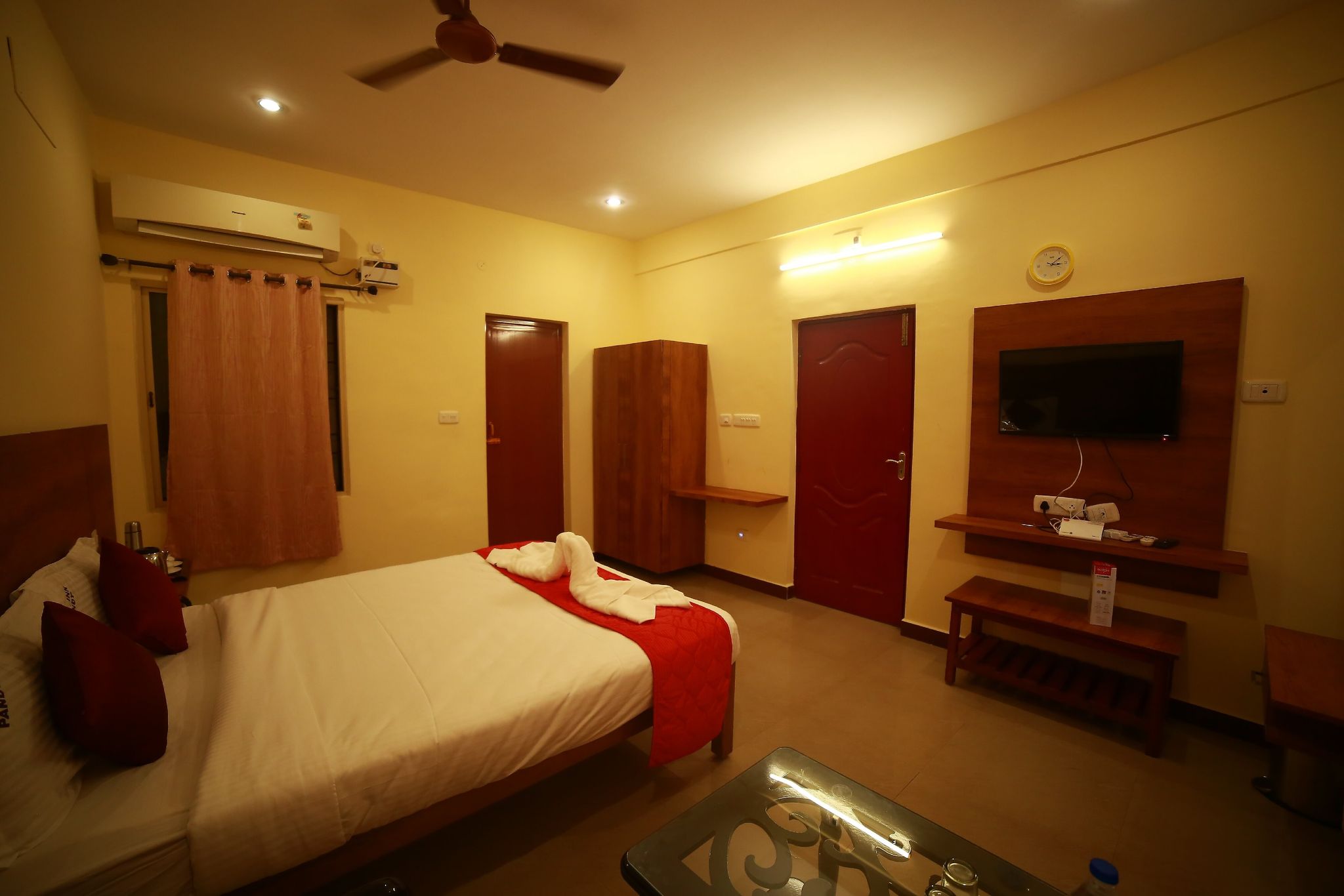 MRK INN Standard Double Room 4