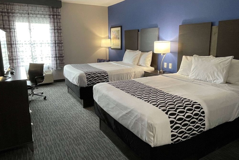 Room, 2 Queen Beds, Accessible, Non Smoking (Mobility, Tub w/ Grab Bars)