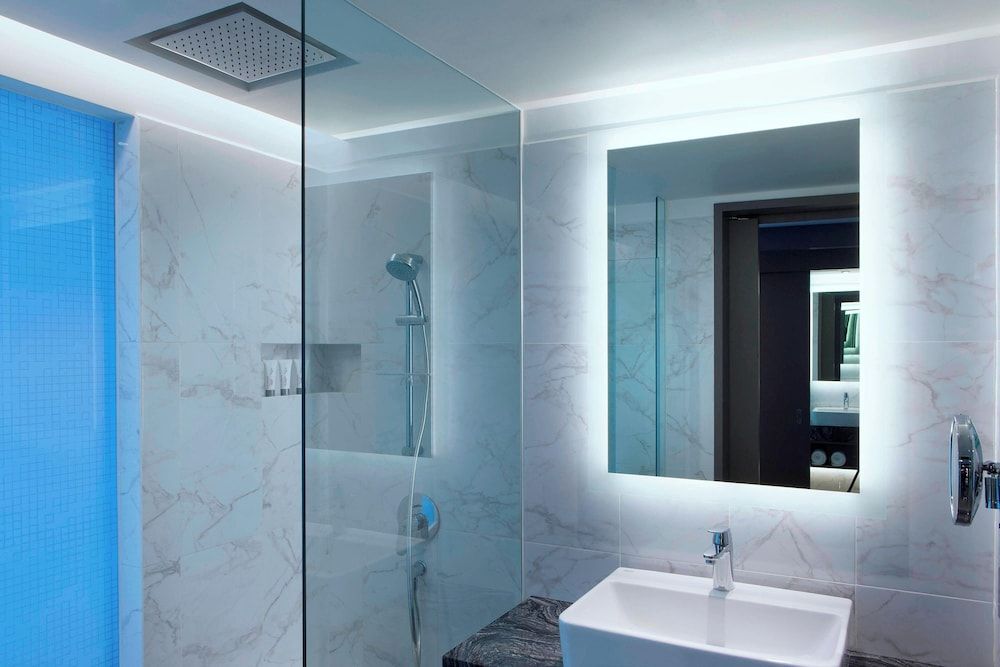 Le Méridien Kuala Lumpur Room, 1 King Bed 19