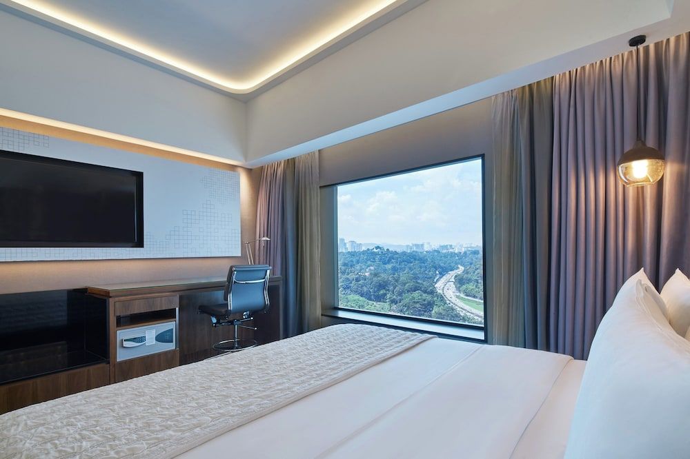 Le Méridien Kuala Lumpur Room, 1 King Bed 3